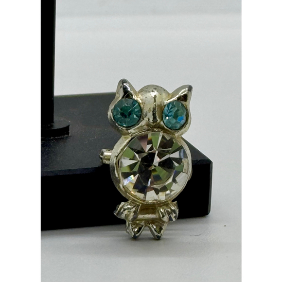 Unbranded Jewelry - Rhinestone Owl Brooch Pin Clear Blue Stones Vintage